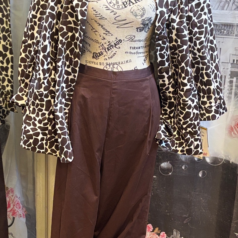 NWT Collections for Le Suit Chocolate and White Pant Suit Set - Picture 7 of 14